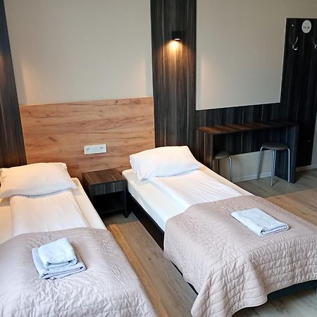 Good Night Noclegi & Strefa Z Sauna I Jacuzzi Ogolnodostepna Lub Na Wylacznosc Czechowice-Dziedzice Bagian luar foto