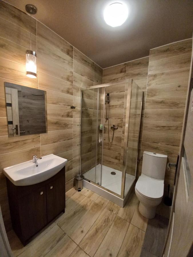 Good Night Noclegi & Strefa Z Sauna I Jacuzzi Ogolnodostepna Lub Na Wylacznosc Czechowice-Dziedzice Bagian luar foto
