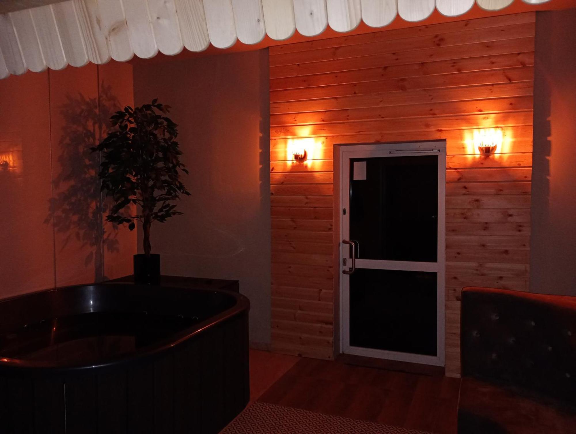 Good Night Noclegi & Strefa Z Sauna I Jacuzzi Ogolnodostepna Lub Na Wylacznosc Czechowice-Dziedzice Bagian luar foto