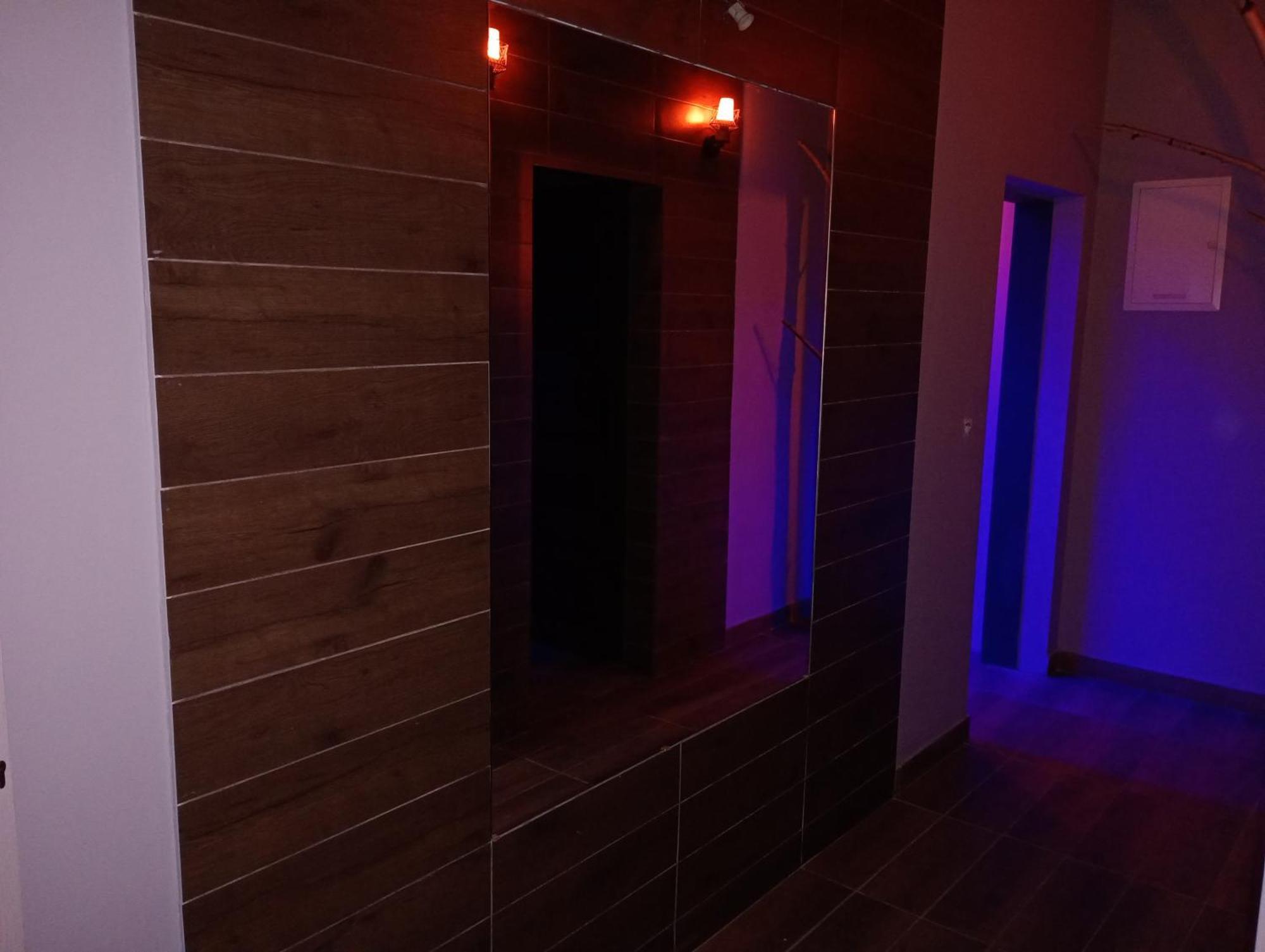 Good Night Noclegi & Strefa Z Sauna I Jacuzzi Ogolnodostepna Lub Na Wylacznosc Czechowice-Dziedzice Bagian luar foto