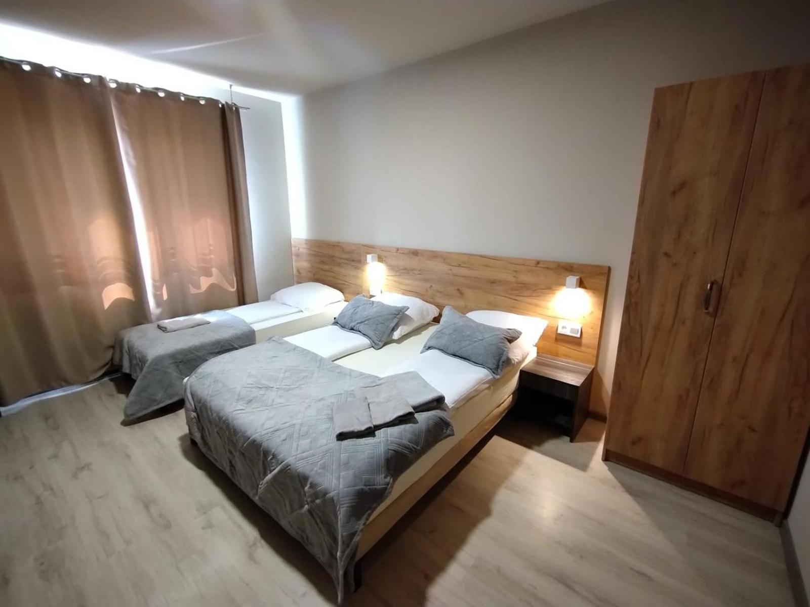 Good Night Noclegi & Strefa Z Sauna I Jacuzzi Ogolnodostepna Lub Na Wylacznosc Czechowice-Dziedzice Bagian luar foto